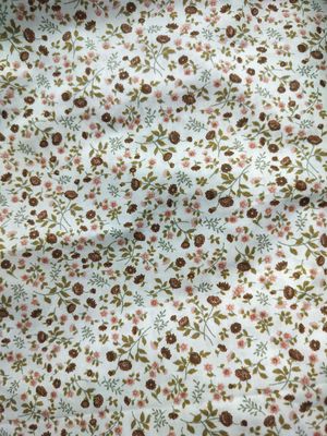 Tissu fleuri